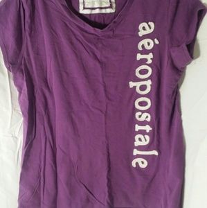 Aéropostale purple tee